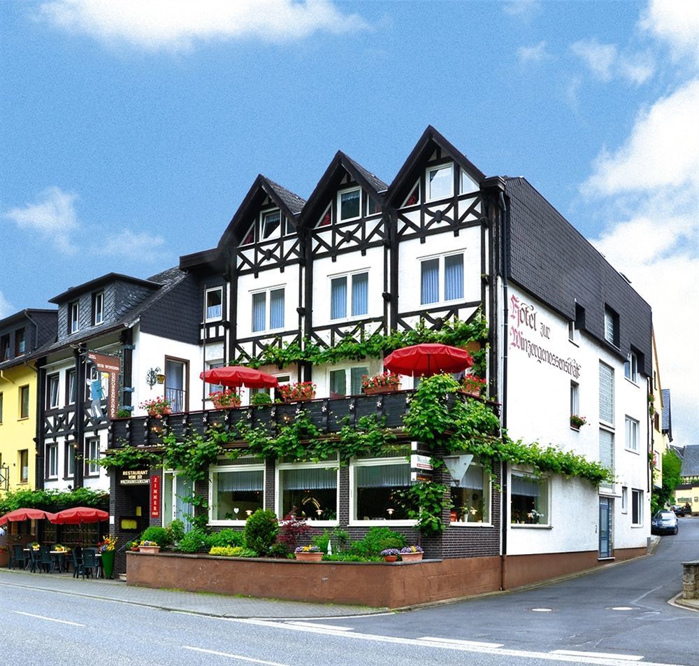 Hotel Zur Winzergenossenschaft Ernst Luaran gambar